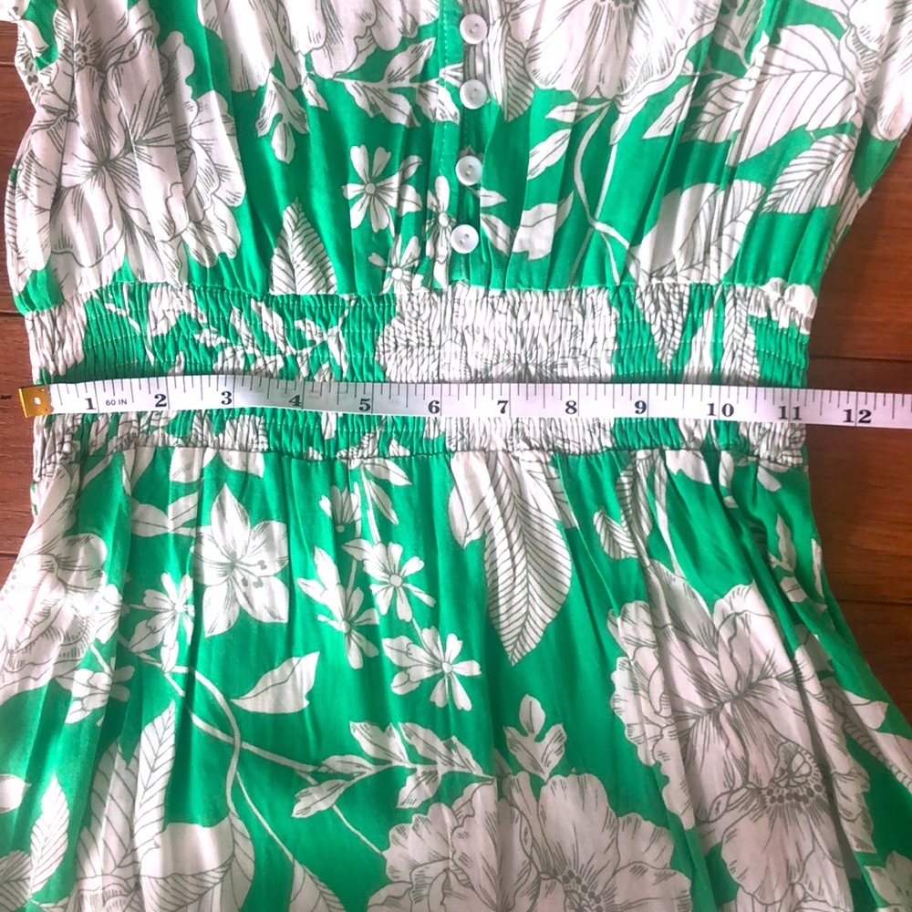 Gorgeous flowy green & white dress- size M - Picture 4 of 8